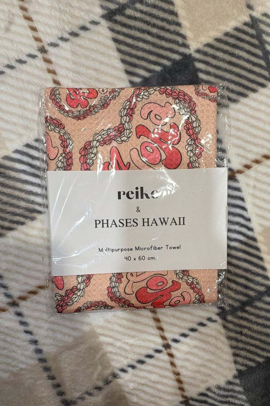 reiko x Phases Hawaii Multipurpose Microfiber Towel 40 x 60 cm Pink